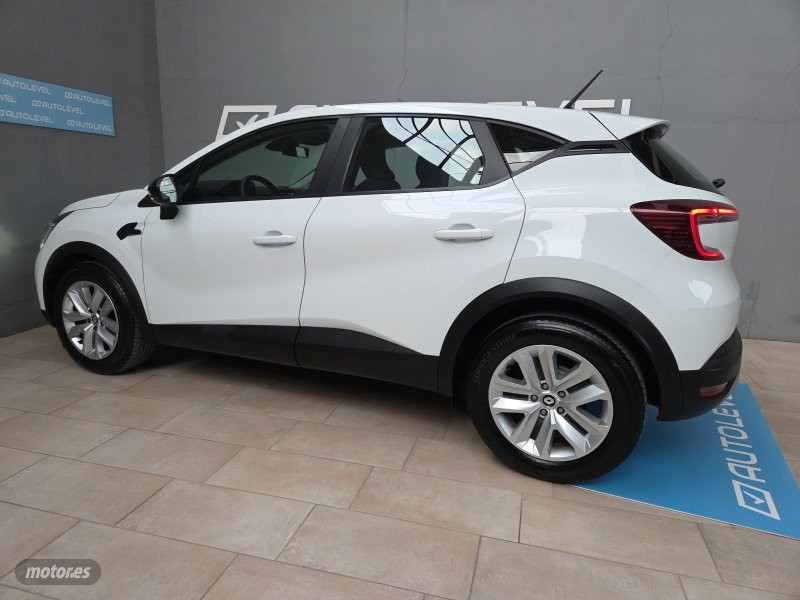 Renault Captur - foto 17