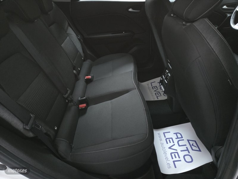 Renault Captur - foto 12