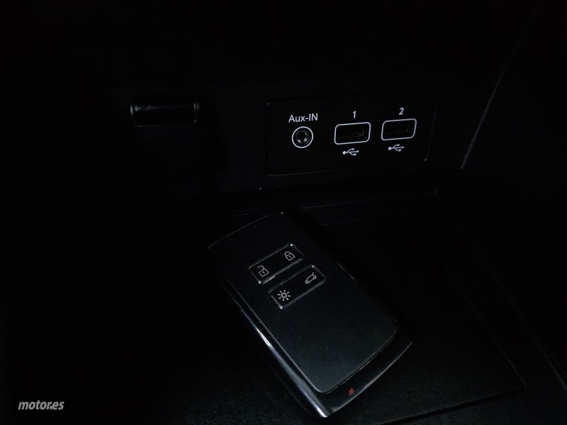 Renault Captur - foto 26