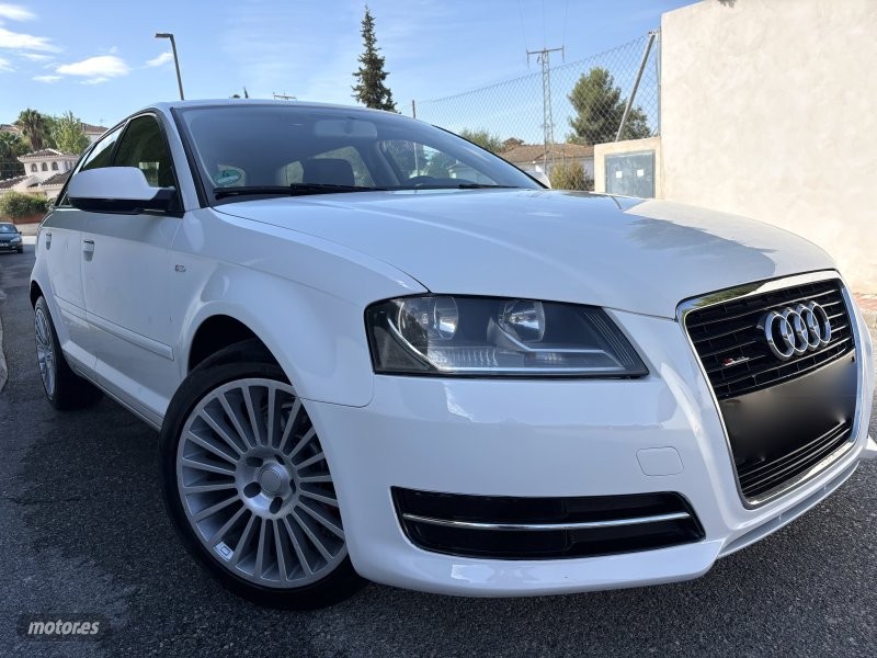 Audi A3 1.6 TDI S line edition 2013