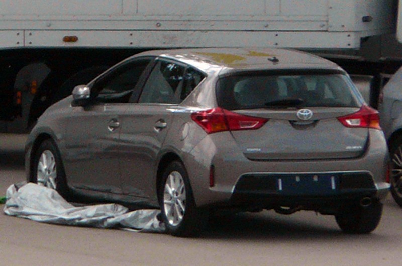 Toyota Auris 2013-2016 radio navigatie android 13 wifi carkit dab apple carplay - www