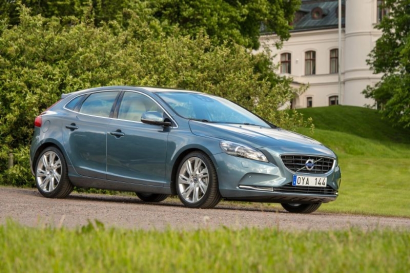 Volvo v40 2014