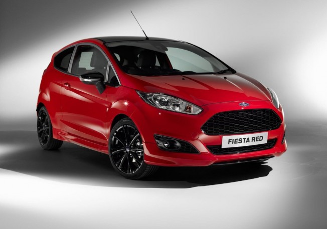 Ford Red Edition Black Edition, sobre (o viceversa) y 140 CV