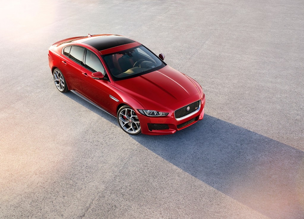 Nuevo Jaguar XE, la berlina de tamaño medio inglesa ya es una realidad ...