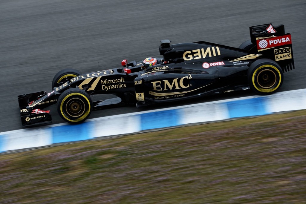 f1 2015 lotus