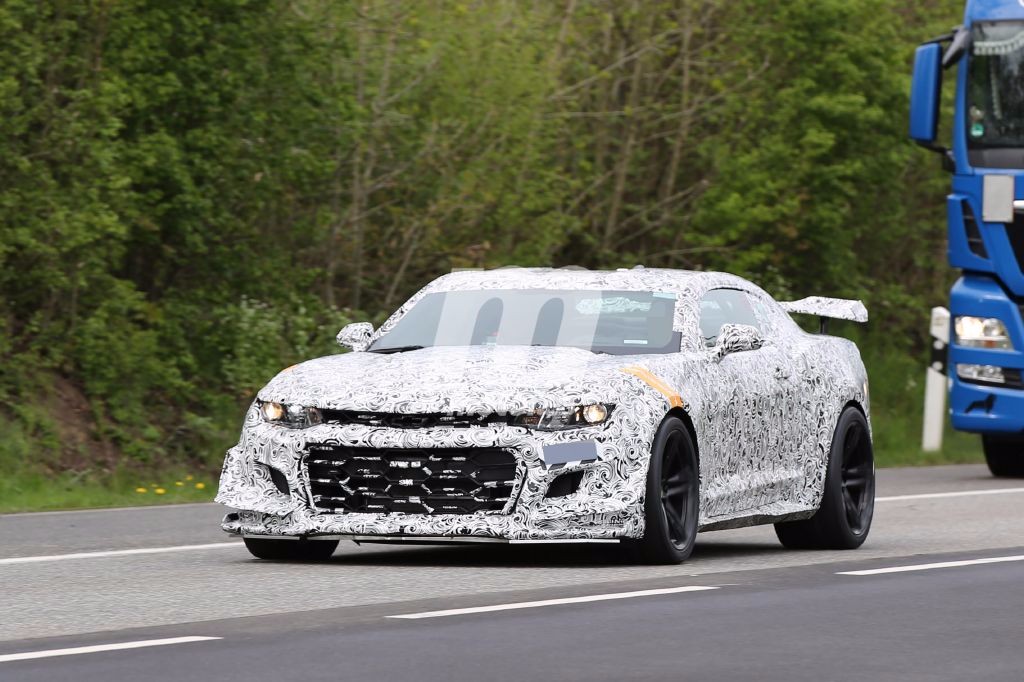 Fotos De Camaro 2016 >> El nuevo Chevrolet Camaro Z28 2017 cazado en Nürburgring ... Fotos De Camaro 2016 >> El nuevo Chevrolet Camaro Z28 2017 cazado en Nürburgring ...