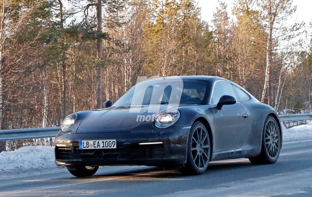 Порше 911 2018