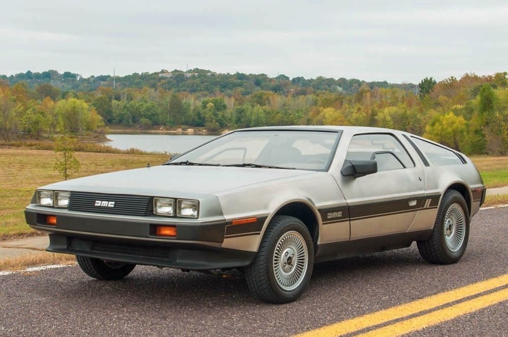 delorean-dmc-12-1981-201735638_1.jpg