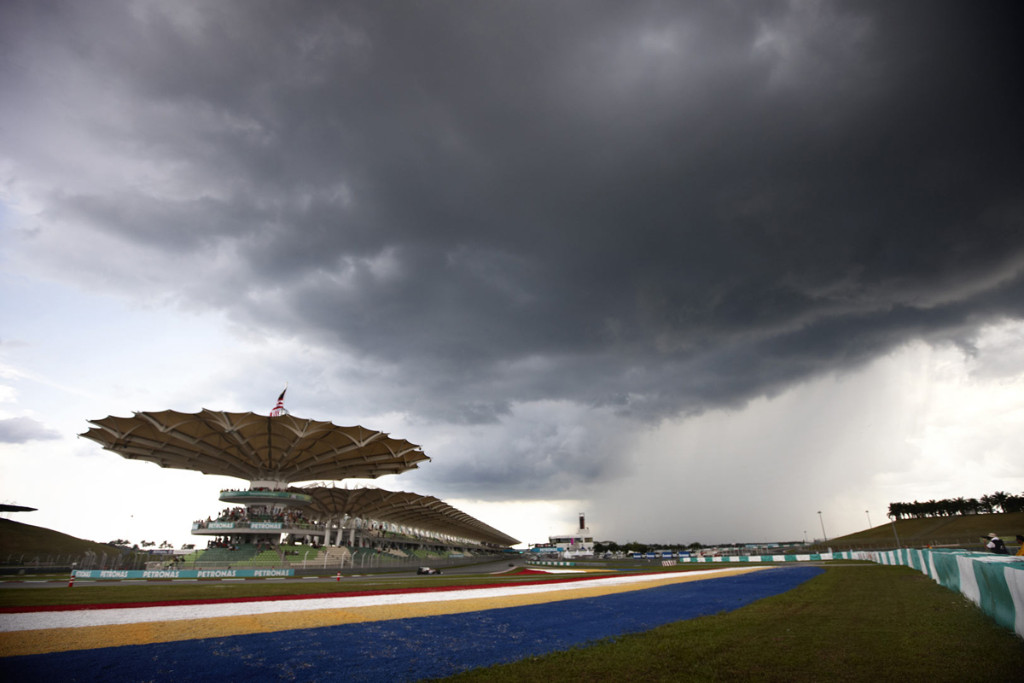 | F1 17 T.XX | Sanciones Gran Premio de Malasia Directo-f1-malasia-libres-gp-entrenamientos-sepang-2017_1