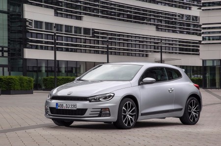El Volkswagen Scirocco se marcha por la puerta de atrás