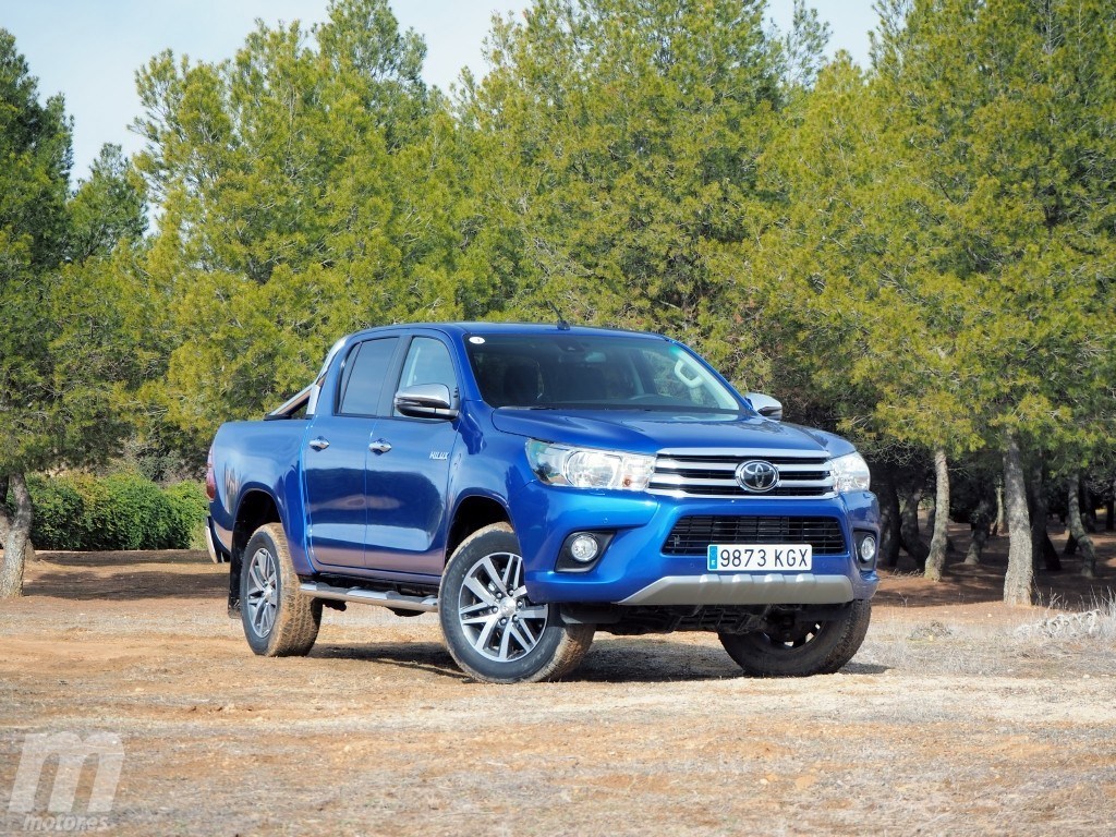 Тойота Hilux 2018