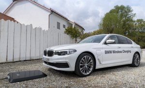 BMW comienza la producción del dispositivo de carga inalámbrica para el 530e iPerfomance