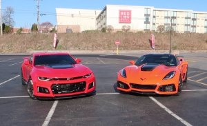 Carreras ilegales: Chevrolet Camaro ZL1 vs Chevrolet Corvette ZR1