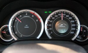 Hasta que no haya modo 5 de conducción autónoma, manos al volante, ojos a la carretera