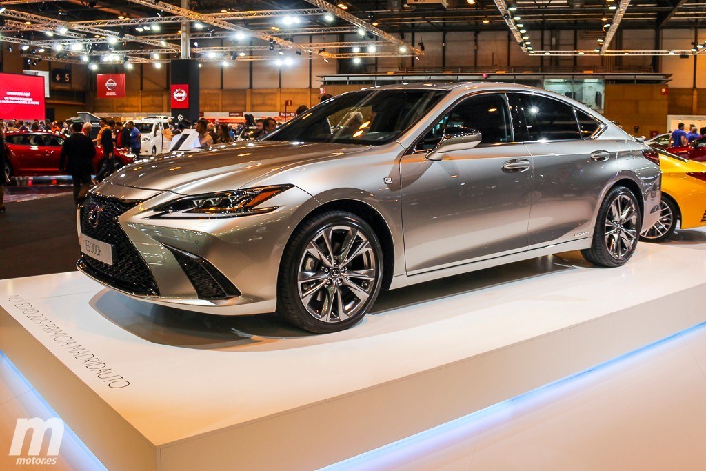 Precios y gama del nuevo Lexus ES 2018, ya está a la venta en España Precios y gama del nuevo Lexus ES 2018, ya está a la venta en España