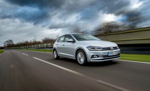 Reino Unido - Abril 2018: El Volkswagen Polo entra en el Top 5