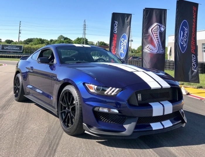 Ford Mustang gt 500 RTR