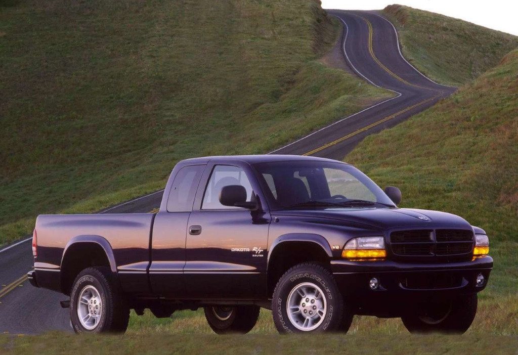 Nuevo pickup medio de RAM antes de 2022, ¿Vuelve el Dodge Dakota? Motor.es