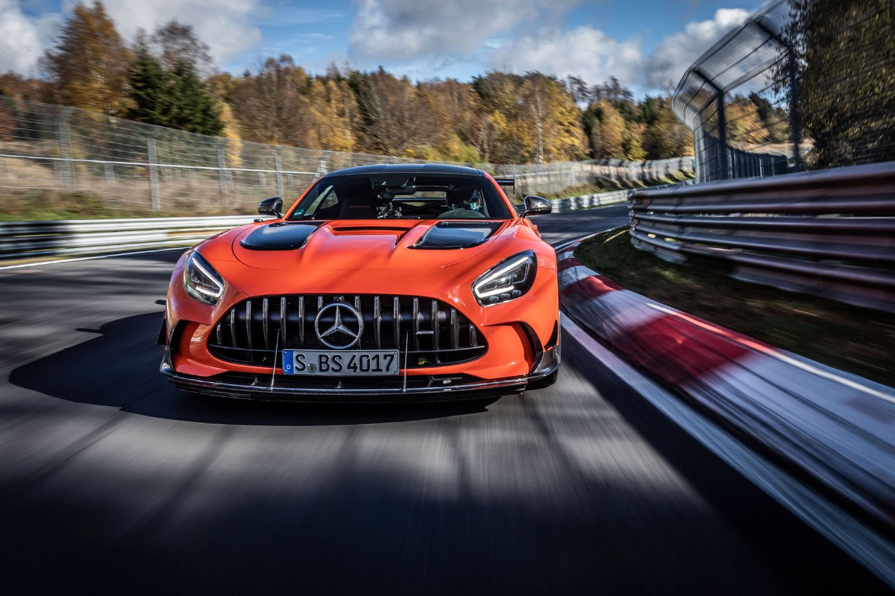 El Mercedes-AMG GT Black Series es el nuevo deportivo más rápido de Nürburgring El Mercedes-AMG GT Black Series es el nuevo deportivo más rápido de Nürburgring