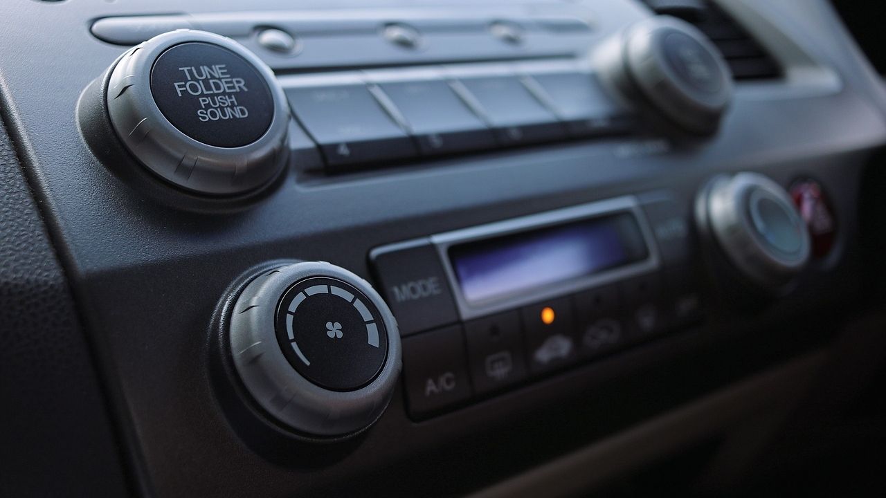 Muelle del puente mezclador Plausible Cómo instalar o cambiar la radio del coche correctamente