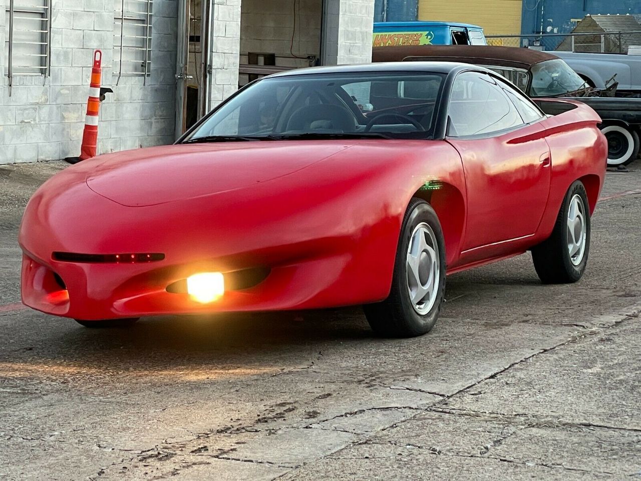 El radical y futurista KITT de Knight Rider 2000 sale a subasta Motor.es