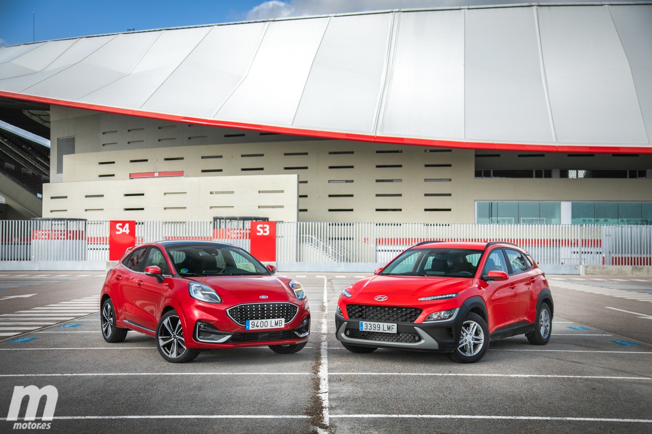 bombilla pánico diamante Comparativa Hyundai KONA vs Ford Puma, tan próximos y distantes (Con vídeo)