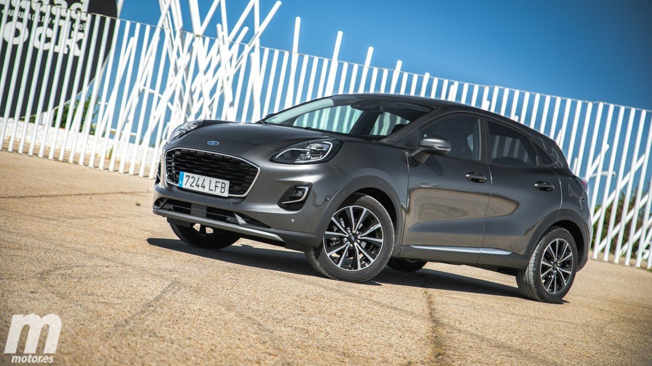 ford puma titanium design