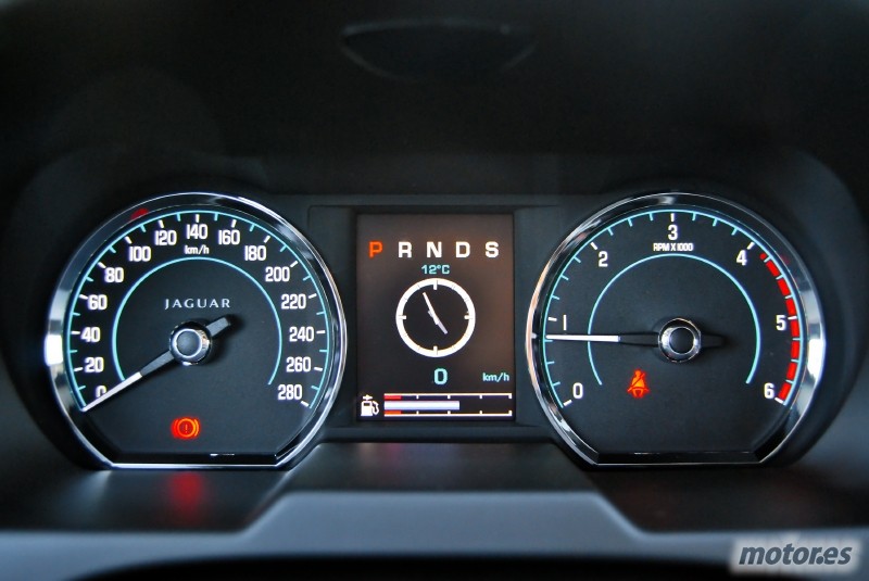 Jaguar XF 2.2 Gasoil 190 CV Premium Luxury. Un felino muy elegante y refinado 5 Jaguar XF
