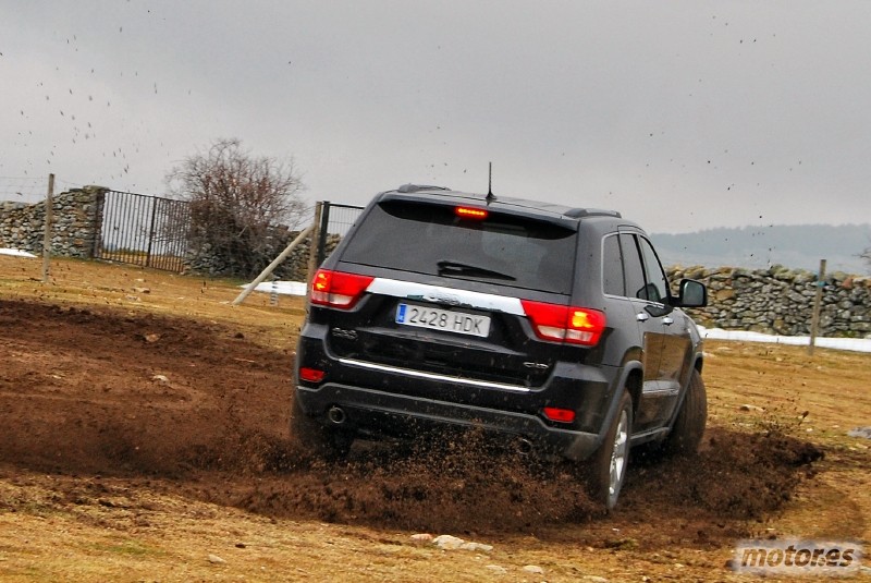 Jeep Grand Cherokee offroad