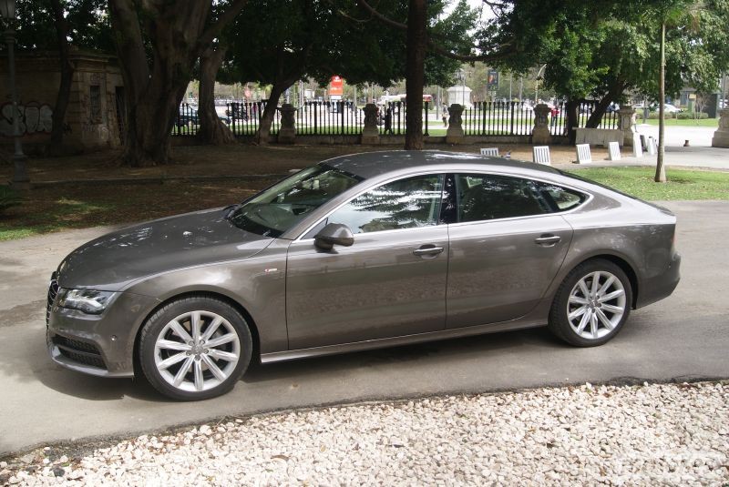 Vista lateral Audi A7 Sportback Vista lateral Audi A7 Sportback