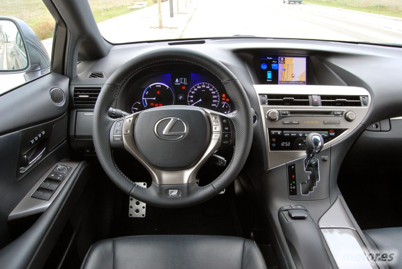 Lexus RX F Sport salpicadero