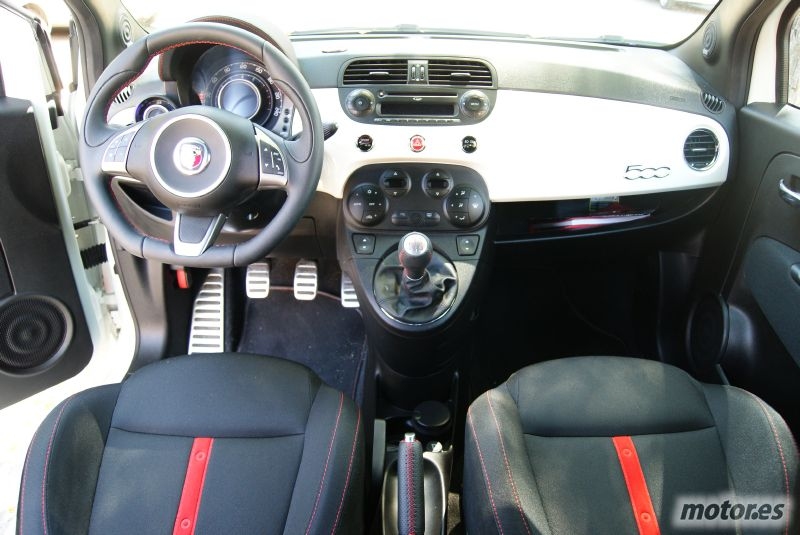 Fiat 500 Abarth. El Escorpión volvió 4 Fiat 500 Abarth. El Escorpión volvió